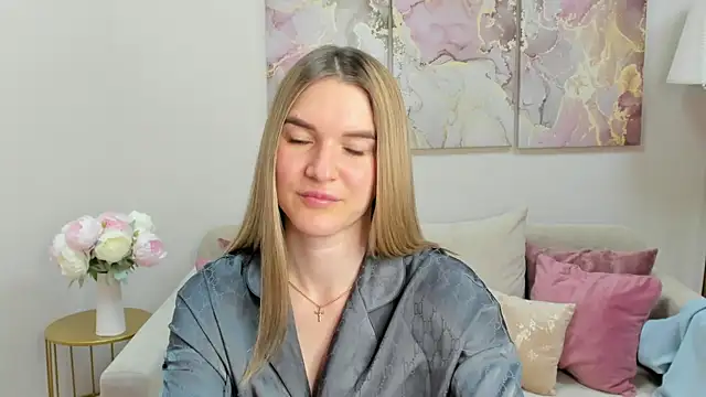 RoxyReignn online show from 11, 6, 2026