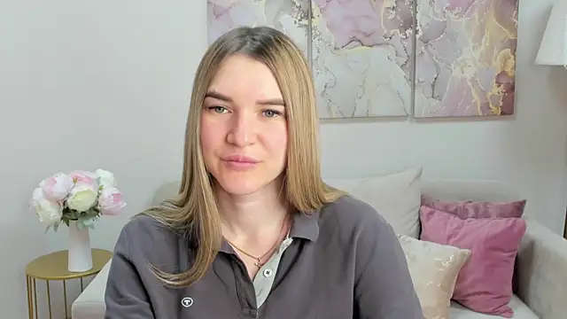 RoxyReignn online show from 13, 6, 2026