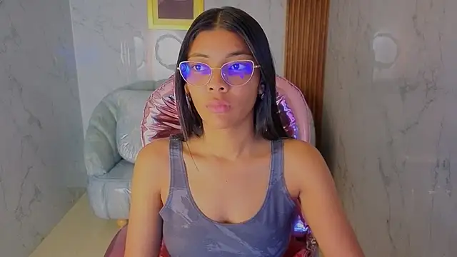 valentina gomez s online show from 13, 6, 2026