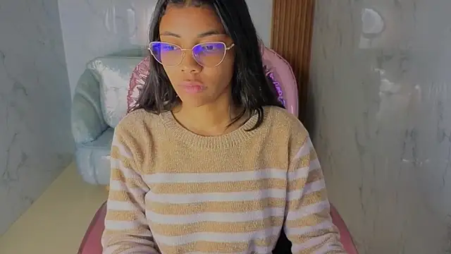 valentina gomez s online show from 16, 6, 2026