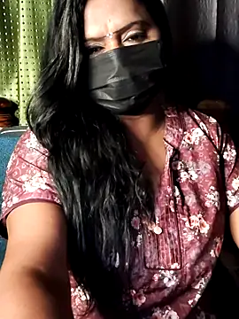 Snapshot of Meera_mia chatting on 27, 5, 2026 Meera mia online show from 27, 5, 2026