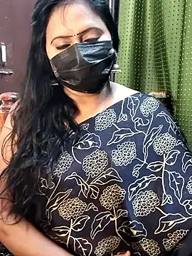 Snapshot of Meera_mia chatting on 28, 5, 2026 Meera mia online show from 28, 5, 2026