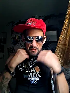 Snapshot of Fameandfortune40 chatting on 17, 6, 2026 Fameandfortune40 online show from 17, 6, 2026