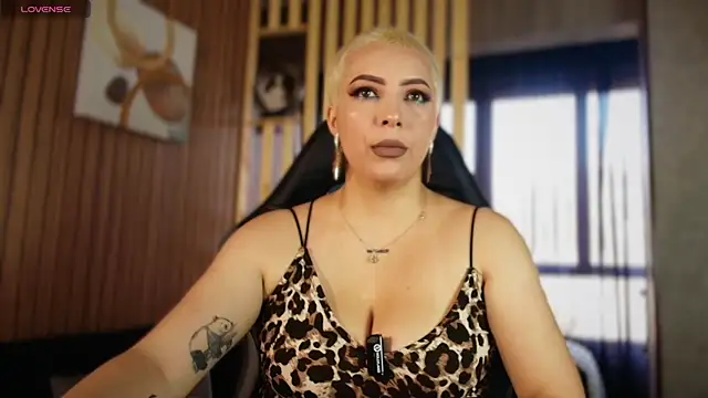 camila chainn  online show from 27, 6, 2026