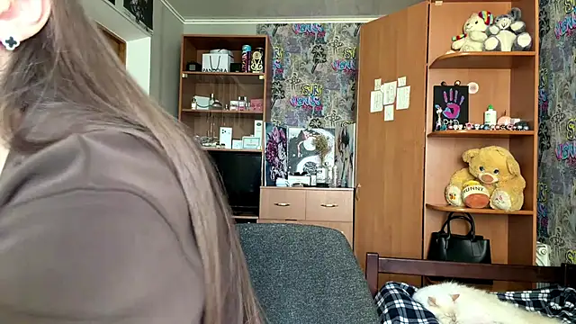 HoneyKittyk online show from 5, 6, 2026