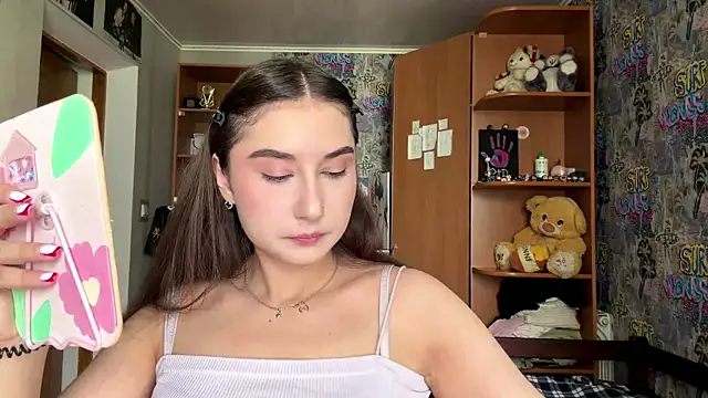 HoneyKittyk online show from 14, 7, 2026