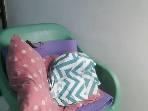 Daddies toy 1 online show from 4, 6, 2026