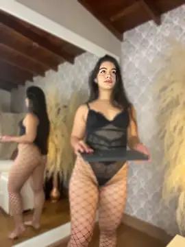 Amel Rosse online show from 8, 6, 2026