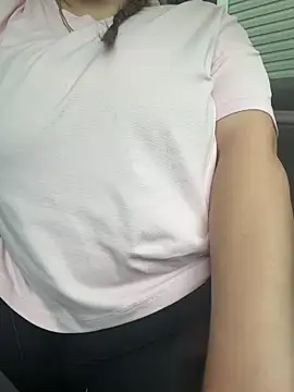 alyssabbygirll online show from 14, 6, 2026
