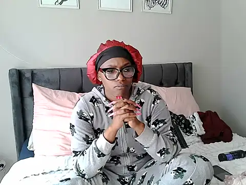 MissLaToYa online show from 29, 6, 2026