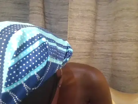 Snapshot of Sweet_quincy chatting on 8, 7, 2026 Sweet quincy online show from 8, 7, 2026