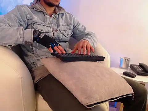 kreyiko  online show from 1, 6, 2026