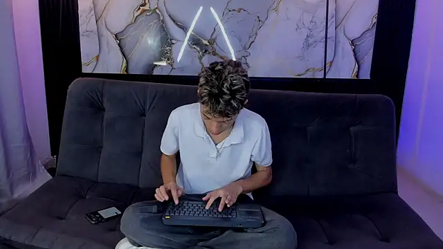 nico naughtyboy online show from 2, 6, 2026