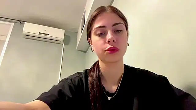 LianaMagic online show from 1, 6, 2026