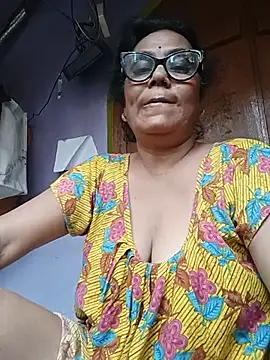 chatterjeesayani567 online show from 2, 7, 2026