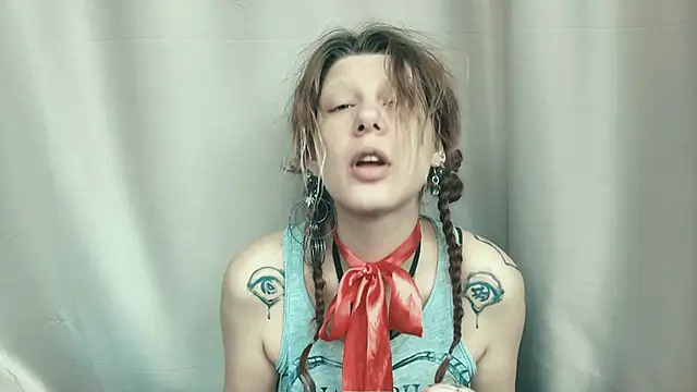 VivienDarkbloom online show from 10, 6, 2026