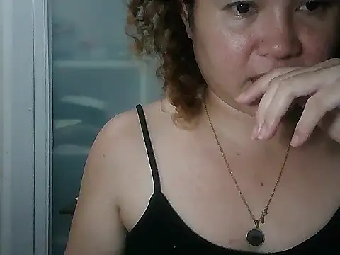 bitchychubby online show from 25, 6, 2026