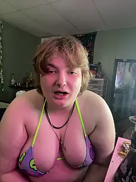 Snapshot of MollyStonez4200 chatting on 18, 6, 2026 MollyStonez4200 online show from 18, 6, 2026