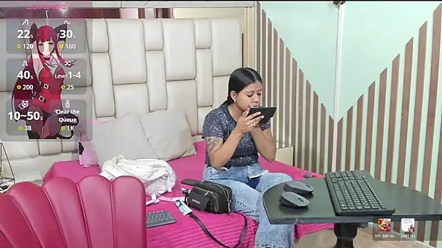 Snapshot of KatANDfer chatting on 18, 7, 2026 KatANDfer online show from 18, 7, 2026