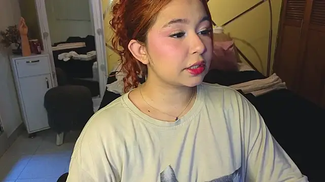 Snapshot of attenea_cutte chatting on 13, 6, 2026 attenea cutte online show from 13, 6, 2026