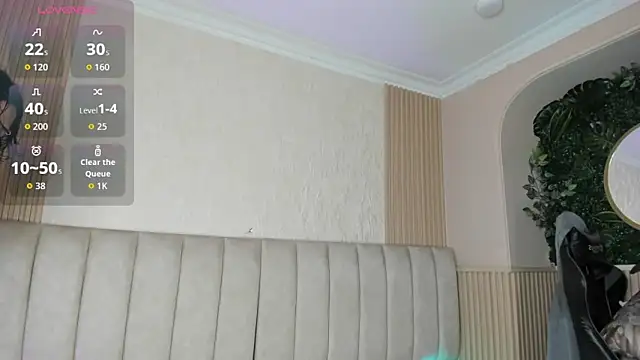 julimonroe  online show from 1, 7, 2026