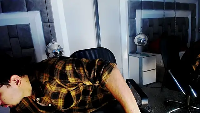 Snapshot of LucasThomson_ chatting on 18, 6, 2026 LucasThomson online show from 18, 6, 2026