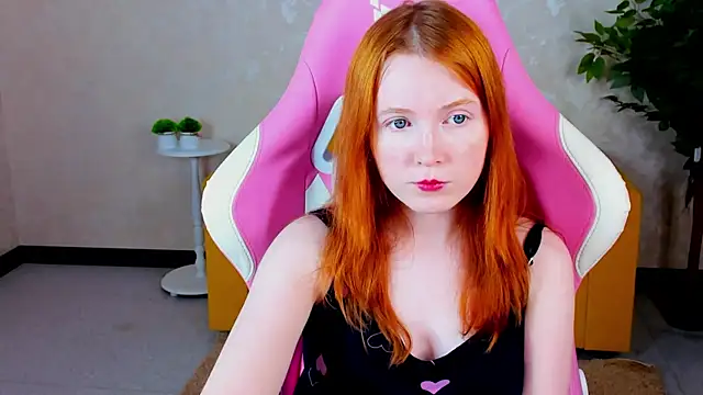 Snapshot of ari-kittyy chatting on 18, 6, 2026 ari-kittyy online show from 18, 6, 2026