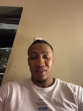 Snapshot of LoganVarela chatting on 21, 7, 2026 LoganVarela online show from 21, 7, 2026