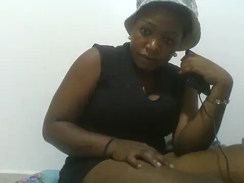 Snapshot of sweett_camillah chatting on 19, 6, 2026 sweett camillah online show from 19, 6, 2026