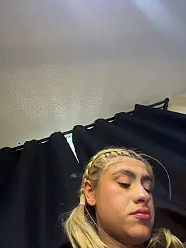 Lia-firee online show from 22, 6, 2026