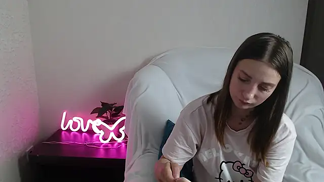 Snapshot of EmmaLoran chatting on 20, 6, 2026 EmmaLoran online show from 20, 6, 2026