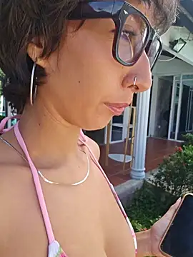 Rebeca cinamon online show from 9, 6, 2026