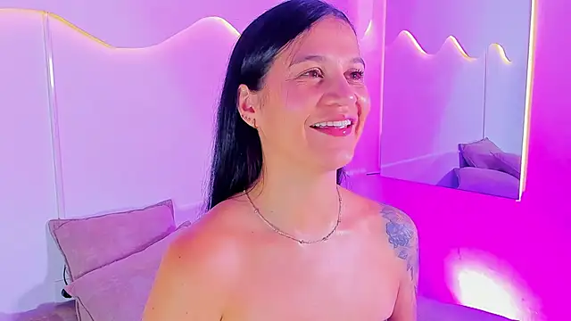 MiaHansson online show from 1, 7, 2026