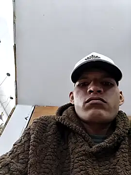 Juniorluzardo online show from 10, 6, 2026