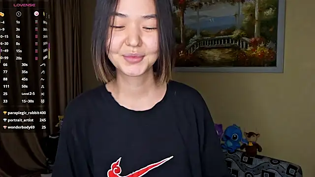 PeachyNoirra online show from 12, 6, 2026