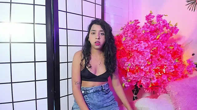 Ariana Ivers  online show from 14, 6, 2026