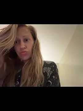 Jennymakesitrain online show from 16, 6, 2026