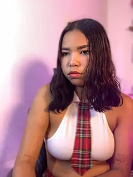 MaddyMichelle  online show from 24, 6, 2026