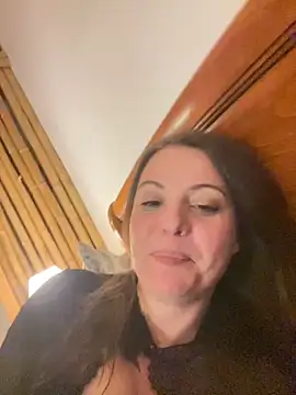 MylaXSecret online show from 20, 6, 2026