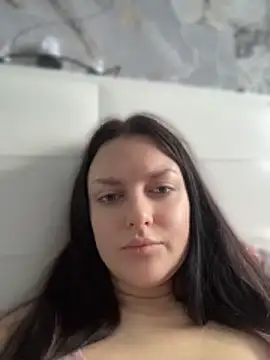 SelenaWouleds online show from 20, 6, 2026