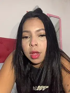Emilygomez 19 online show from 21, 6, 2026