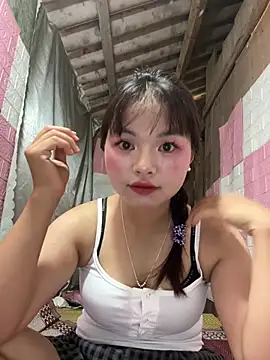 luvlivvy online show from 23, 6, 2026