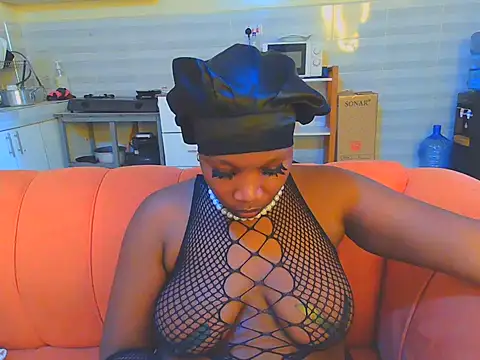 LolaAdriana online show from 7, 7, 2026