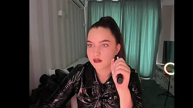 LatexDominatrix online show from 14, 7, 2026