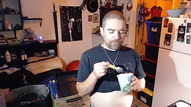 Daddy Werewolf online show from 3, 7, 2026