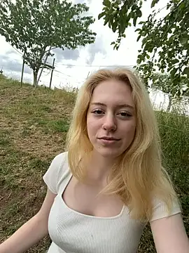 CarlottaRose online show from 1, 7, 2026