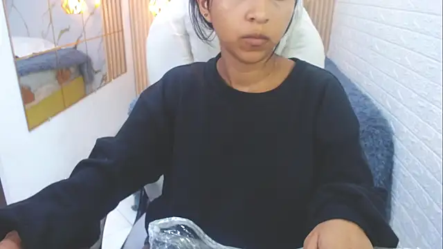 girl p  online show from 1, 7, 2026