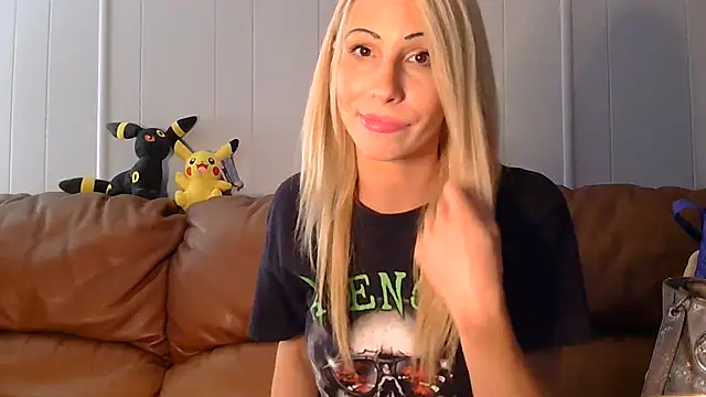 Masqueradeblonde69 online show from 2, 7, 2026