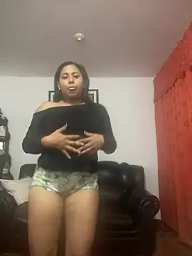 Mia and Scarlett online show from 7, 7, 2026