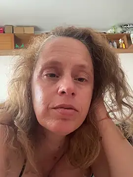 nadiaxxsweet online show from 9, 7, 2026
